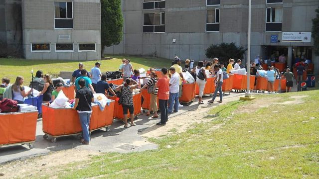 College Move-In Day Checklist
